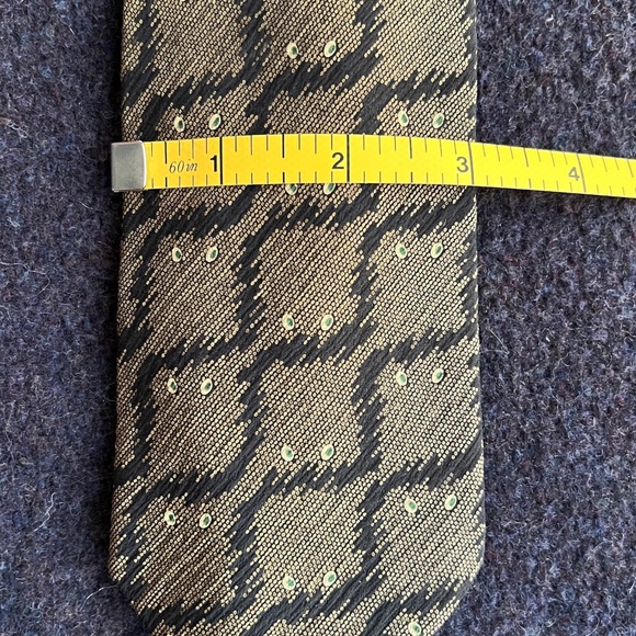 Giorgio Armani Neck Tie - Picture 3 of 5